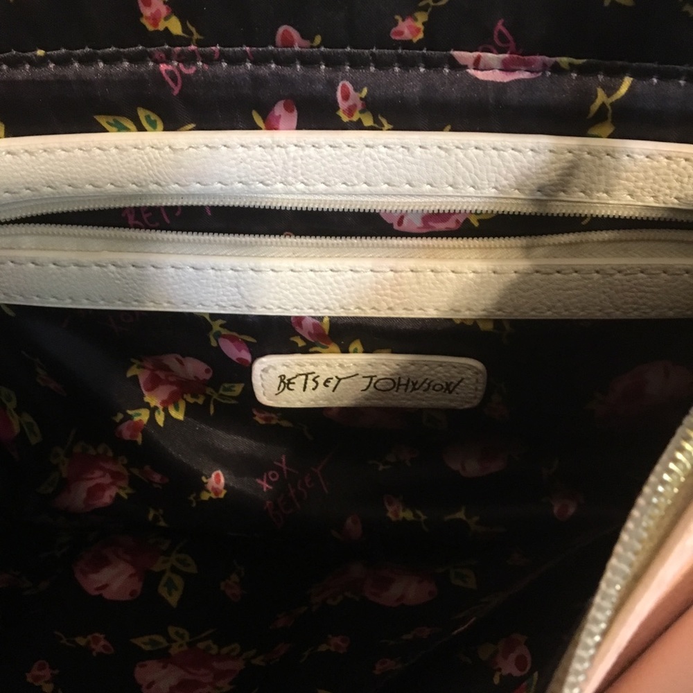 Purse - Picture 4 of 4